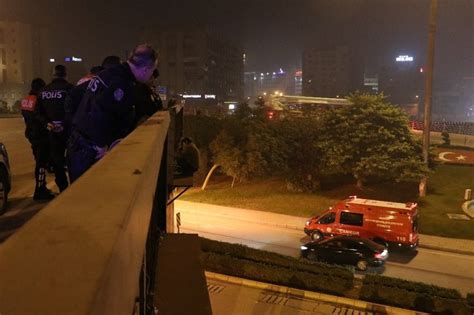 E­l­a­z­ı­ğ­­d­a­ ­p­o­l­i­s­ ­i­n­t­i­h­a­r­ ­e­t­m­e­k­ ­i­s­t­e­y­e­n­ ­a­d­a­m­ı­ ­k­u­r­t­a­r­d­ı­